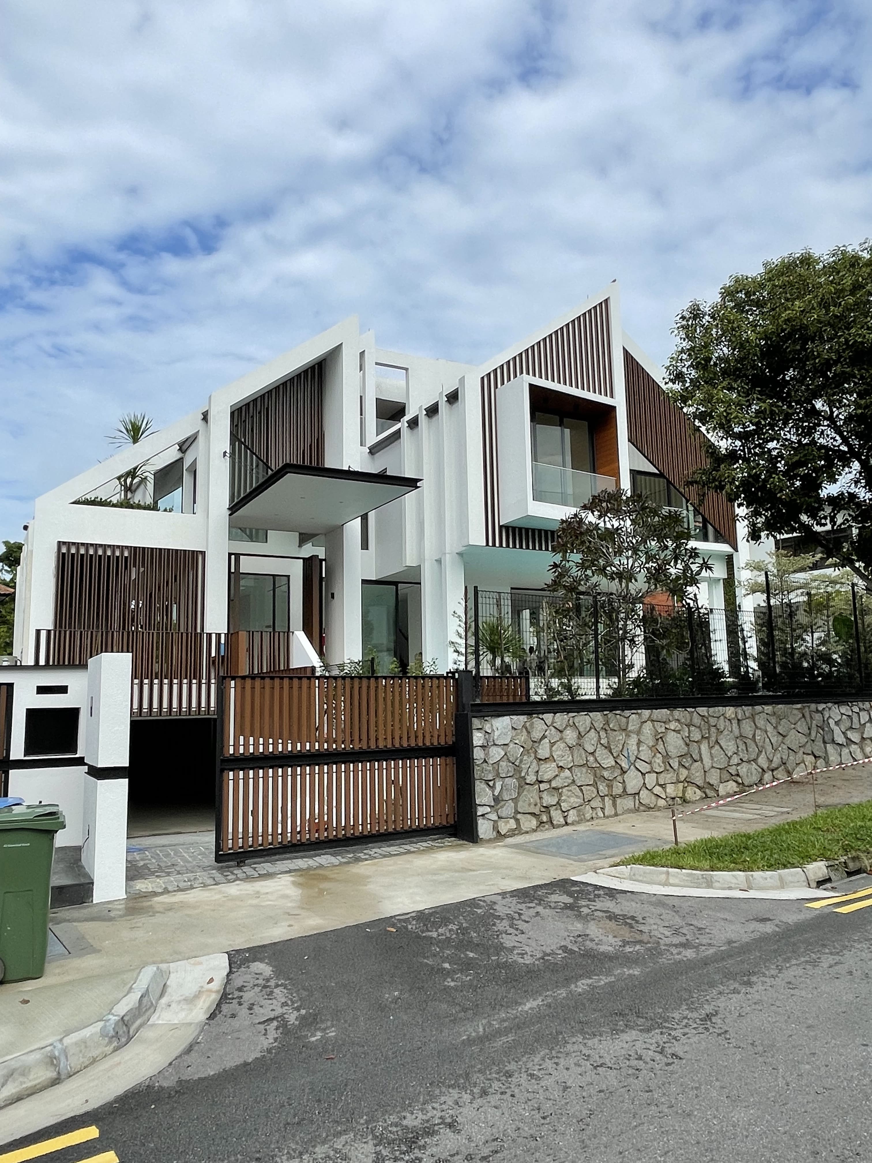 aamer-architects-greenleaf-road-43-ribbed-house-bungalow-5