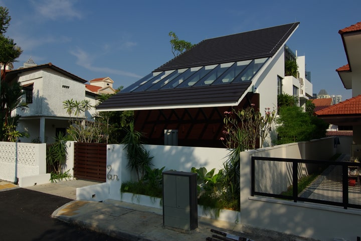 aamer-architects-jalan-merlimau-24-kite-roof-house-Bungalow-1